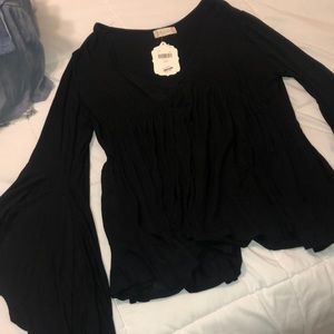 NWT ALTARD STATE BLACK FLOWY LONG SLEEVE